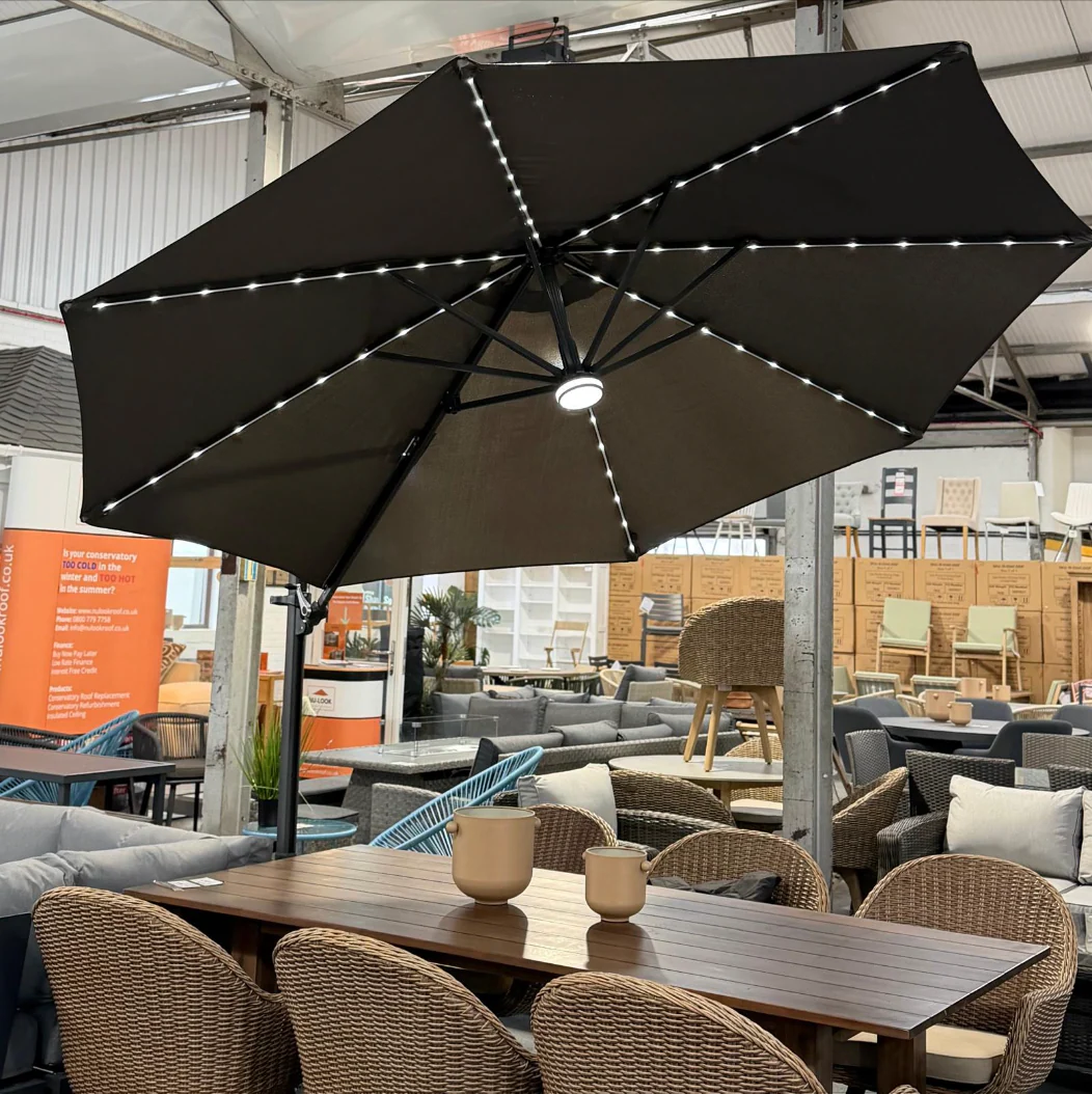 LED Premium Cantilever Parasol - Image 3