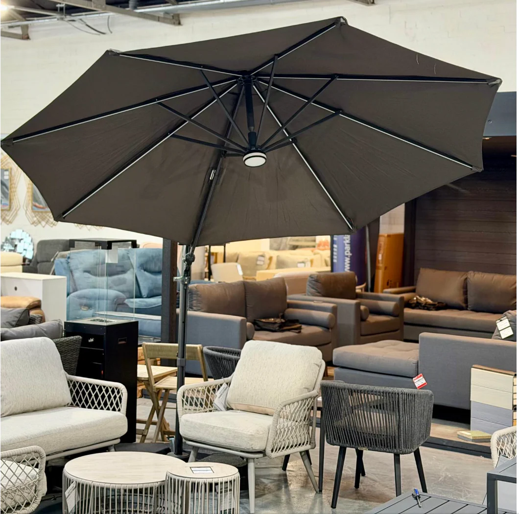 LED Premium Cantilever Parasol - Image 4